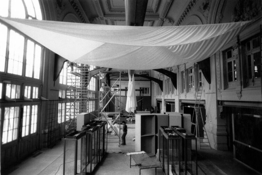 La salle des pas perdus lors de sa rénovation | Source Bibliothèque Municipale de Lyon